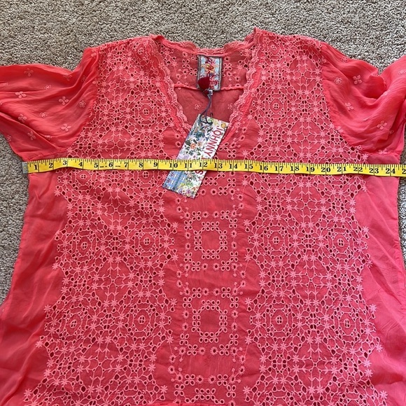 New! JOHNNY WAS Size XXL taffy eyelet embroidered V neck tunic - Picture 7 of 10